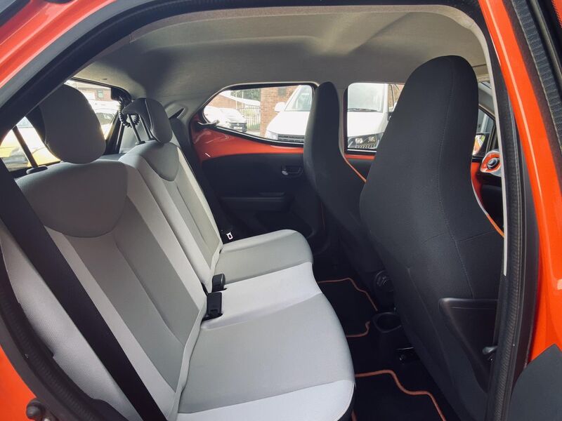 TOYOTA AYGO
