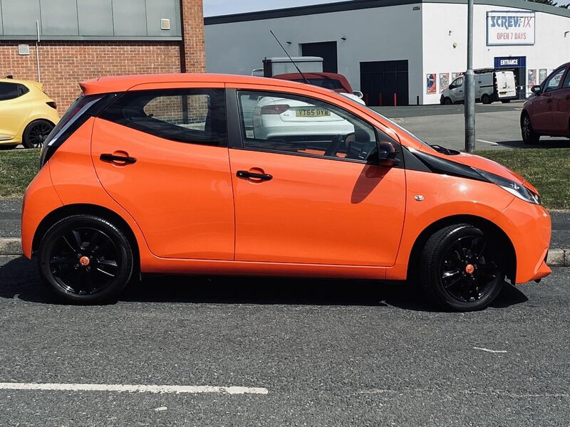 TOYOTA AYGO