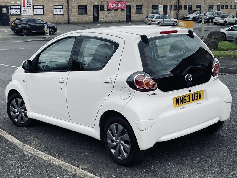 TOYOTA AYGO