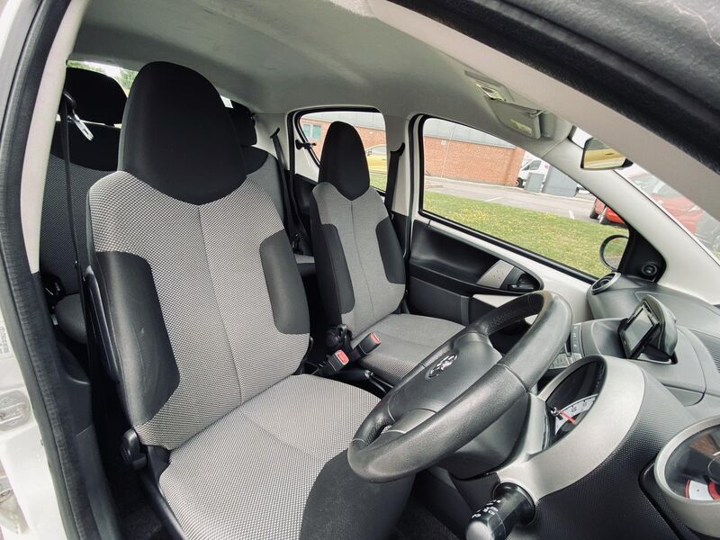 TOYOTA AYGO