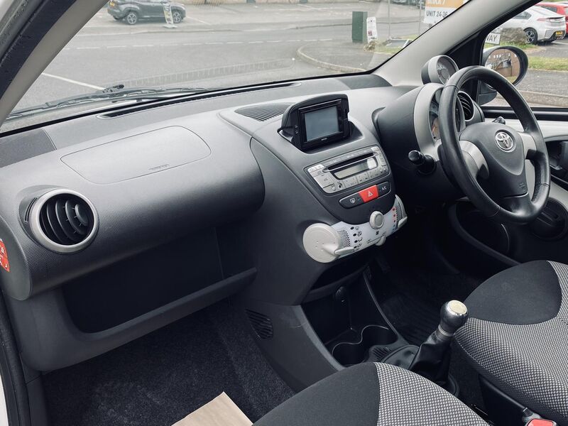 TOYOTA AYGO