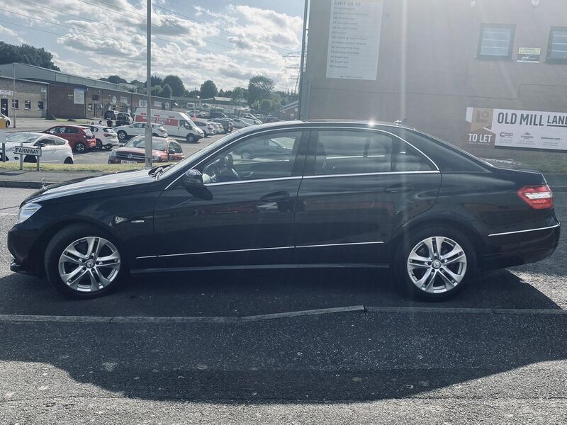 MERCEDES-BENZ E CLASS