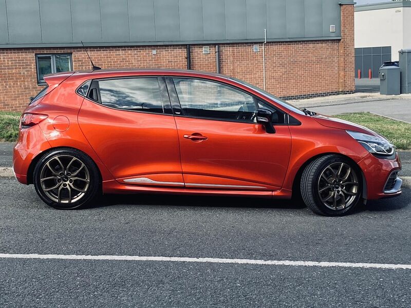 RENAULT CLIO