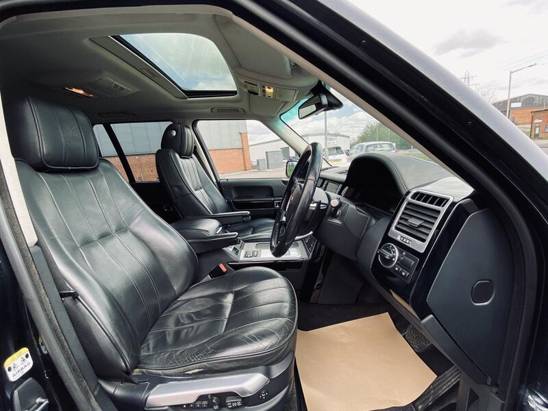 LAND ROVER RANGE ROVER