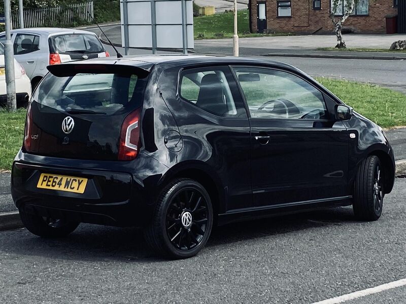 VOLKSWAGEN UP