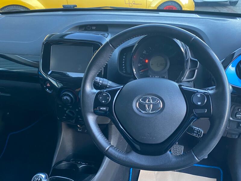 TOYOTA AYGO