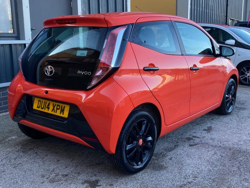 TOYOTA AYGO