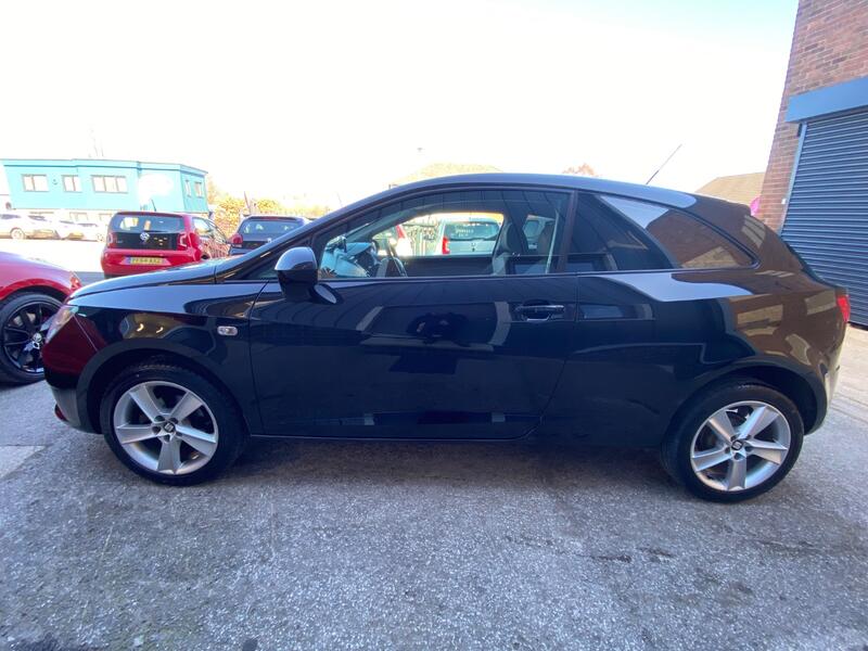 SEAT IBIZA