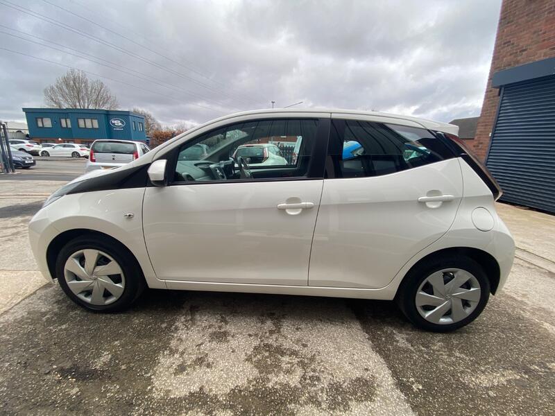 TOYOTA AYGO