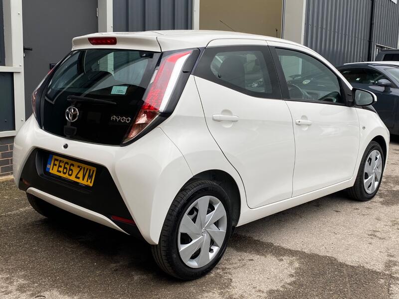 TOYOTA AYGO