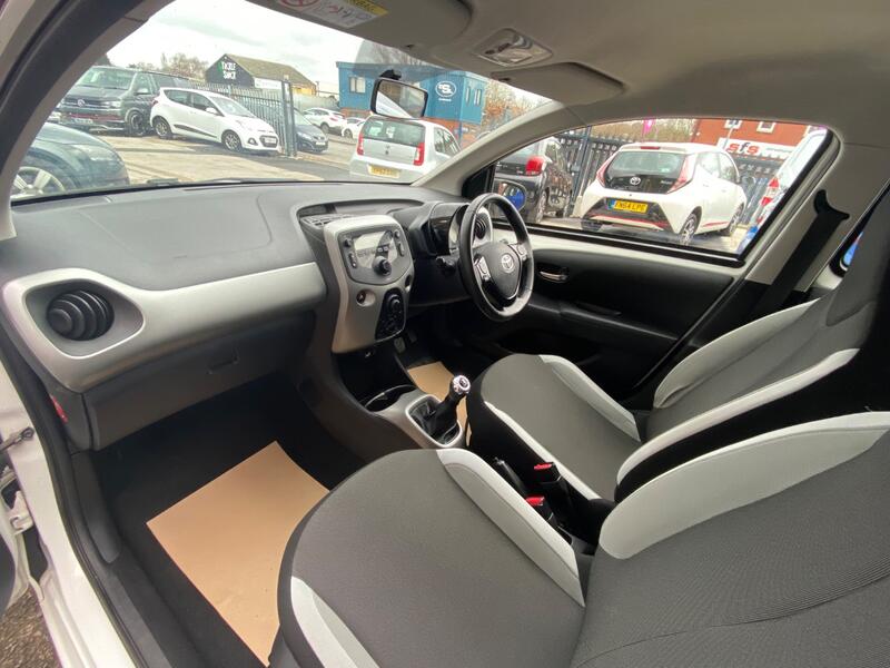 TOYOTA AYGO