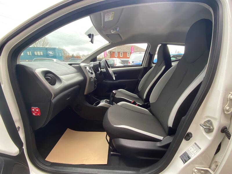 TOYOTA AYGO