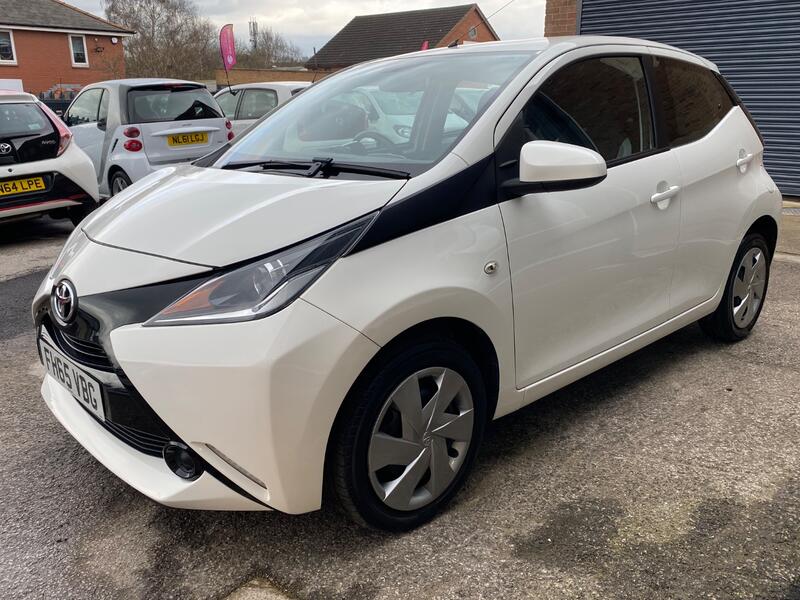 TOYOTA AYGO