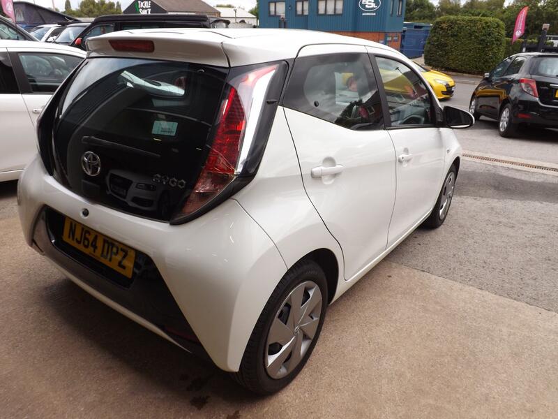 TOYOTA AYGO