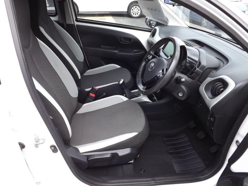 TOYOTA AYGO