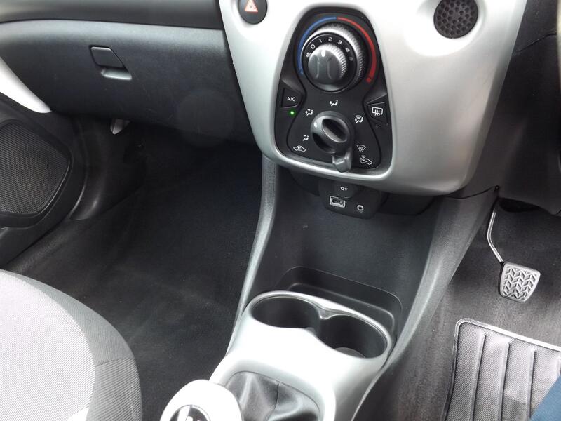 TOYOTA AYGO
