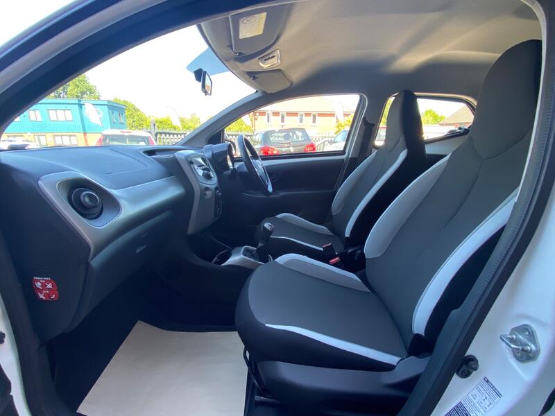 TOYOTA AYGO