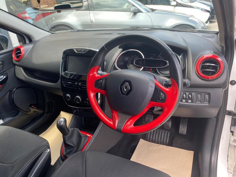 RENAULT CLIO